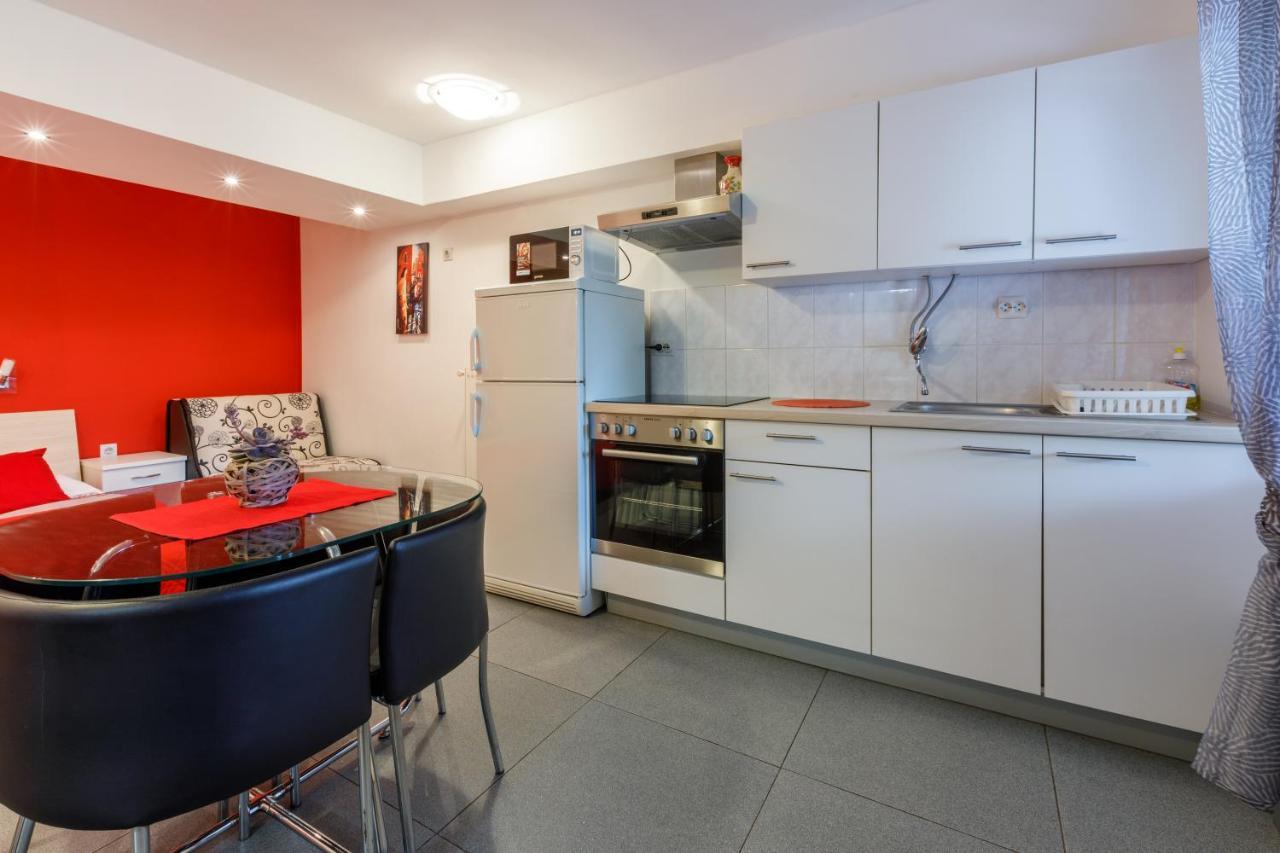 Apartmani Visnja Crikvenica Buitenkant foto