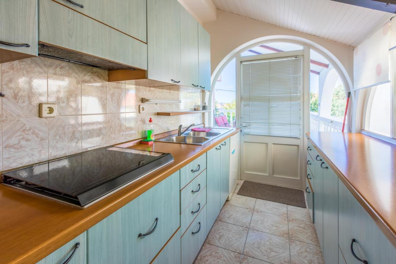 Apartmani Visnja Crikvenica Buitenkant foto